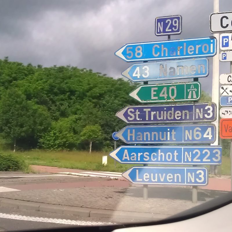 Carousel ad // ACEG: B2B-awareness in Limburg // owned by __ Rocket Copywriting //