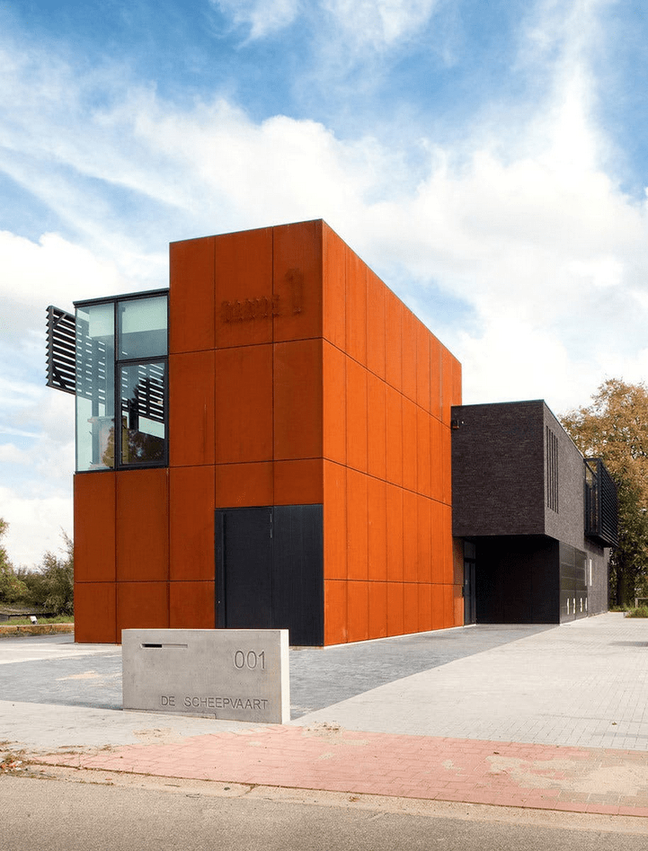 Centraal Bedieningsgebouw Sluis en Bruggen, Rijkevorsel //Ontwerp van WAW Architects, foto van Tim Van de Velde // posted by __ Rocket Copywriting //